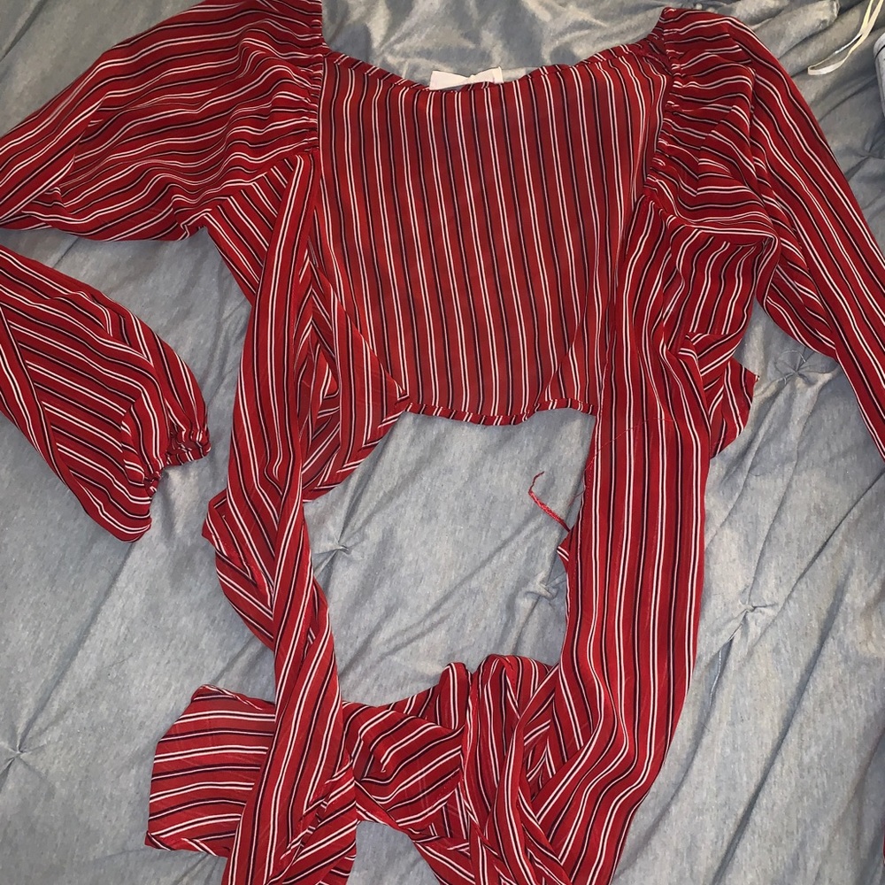 American Threads Top - Picture 2 of 3
